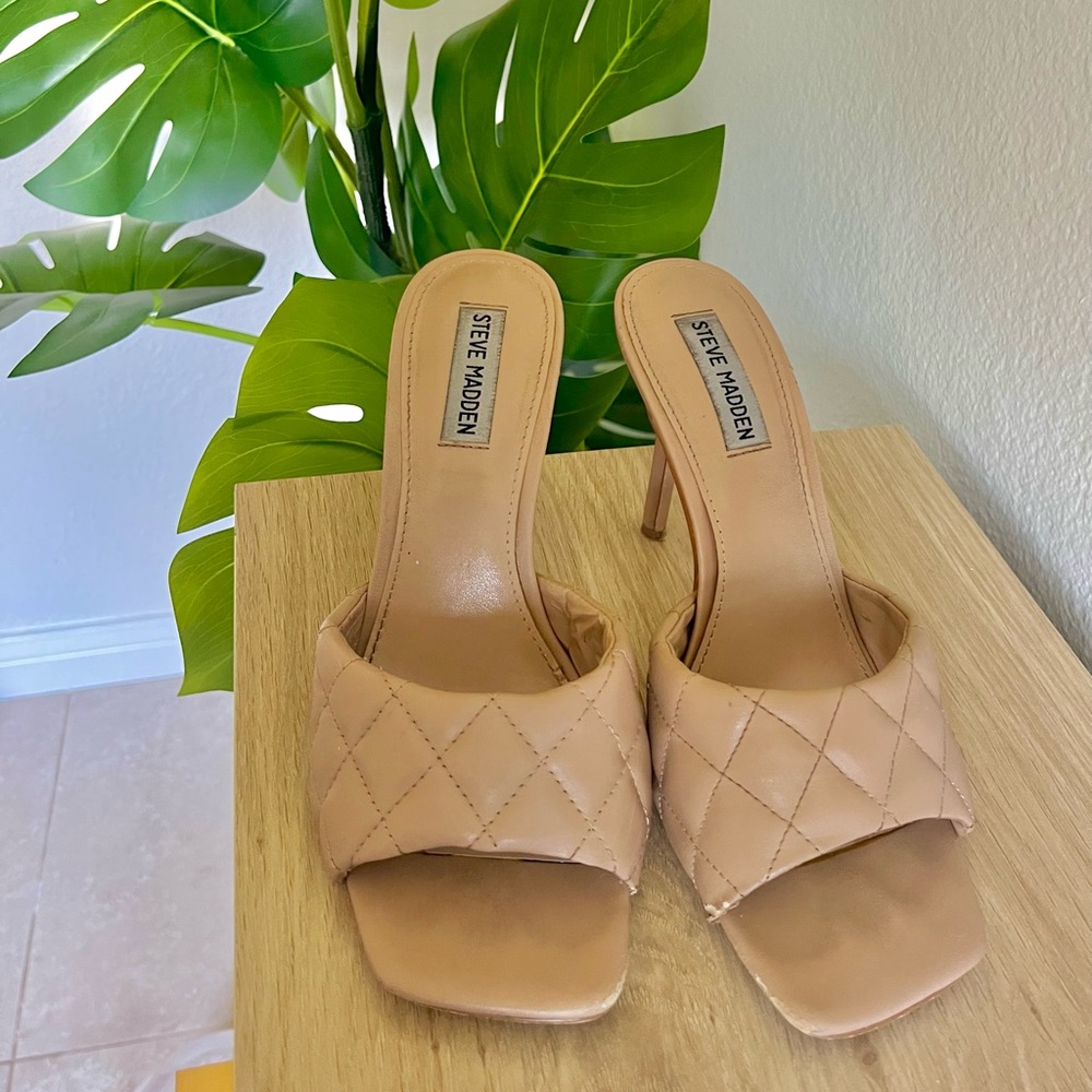 Steven Madden Quilted Pattern Square Toe Tan Beig… - image 3